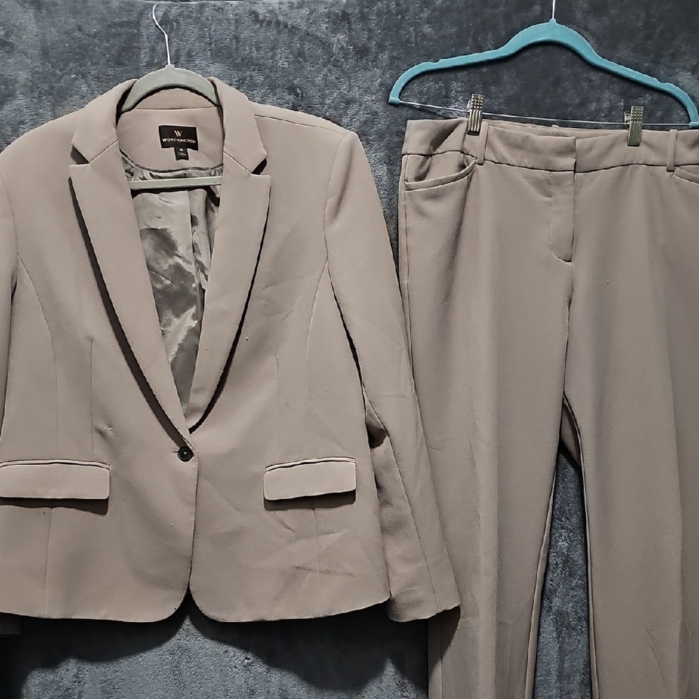 Worthington Beige Blazer and Pants Set